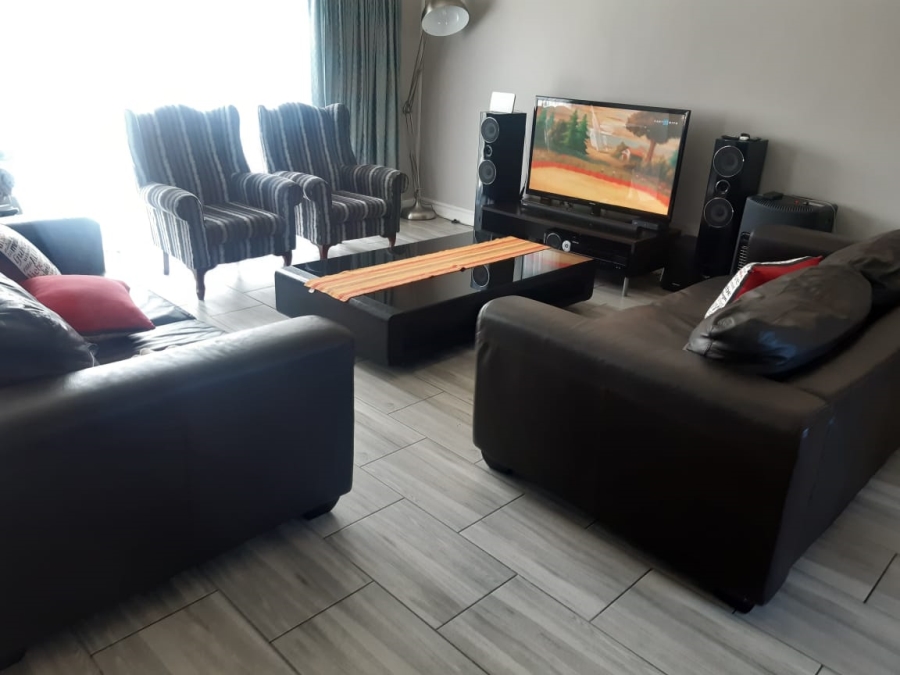 3 Bedroom Property for Sale in Hillside Free State